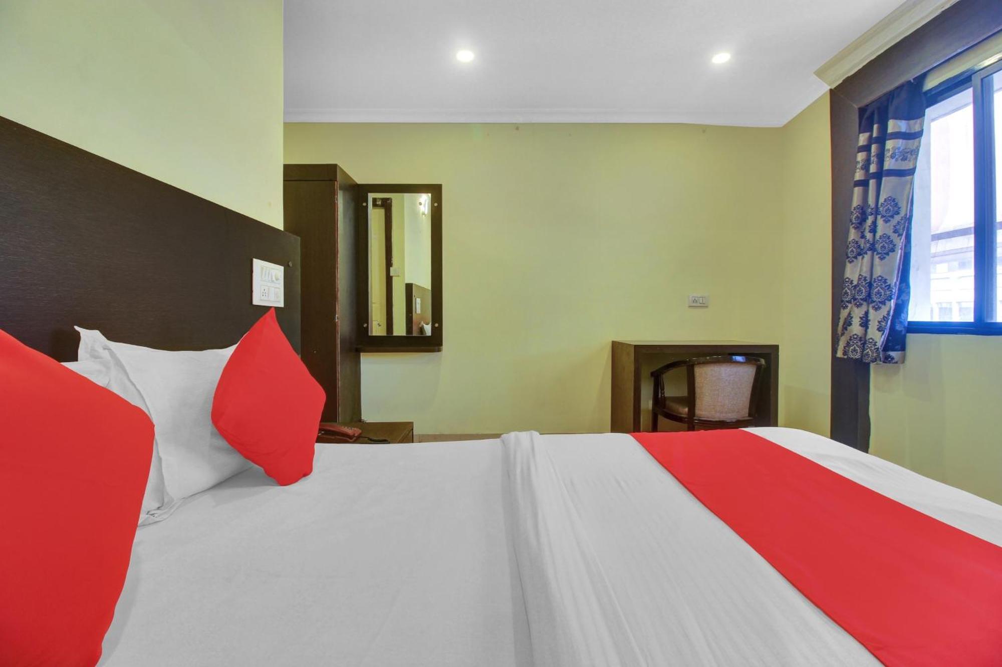 Hotel O Happy Rooms Hyderabad Exterior foto