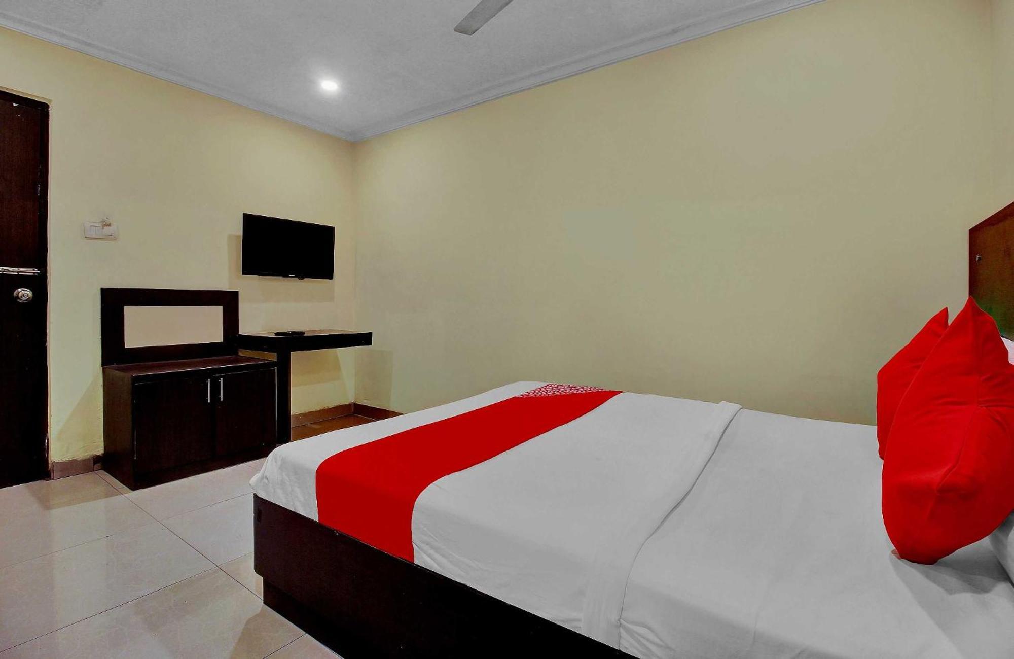 Hotel O Happy Rooms Hyderabad Exterior foto