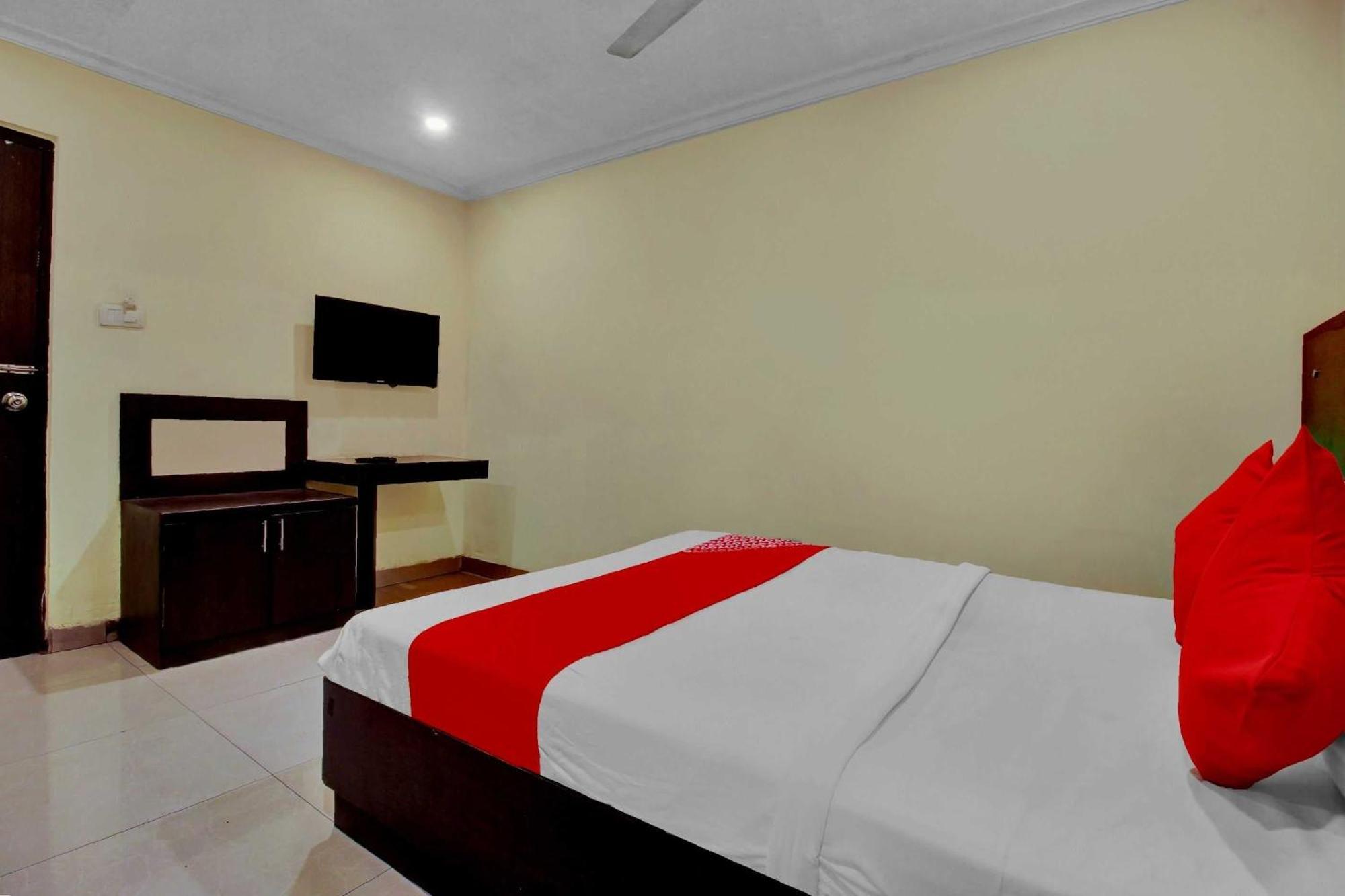 Hotel O Happy Rooms Hyderabad Exterior foto